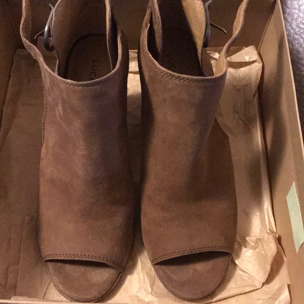 Lucky Brand shoes
